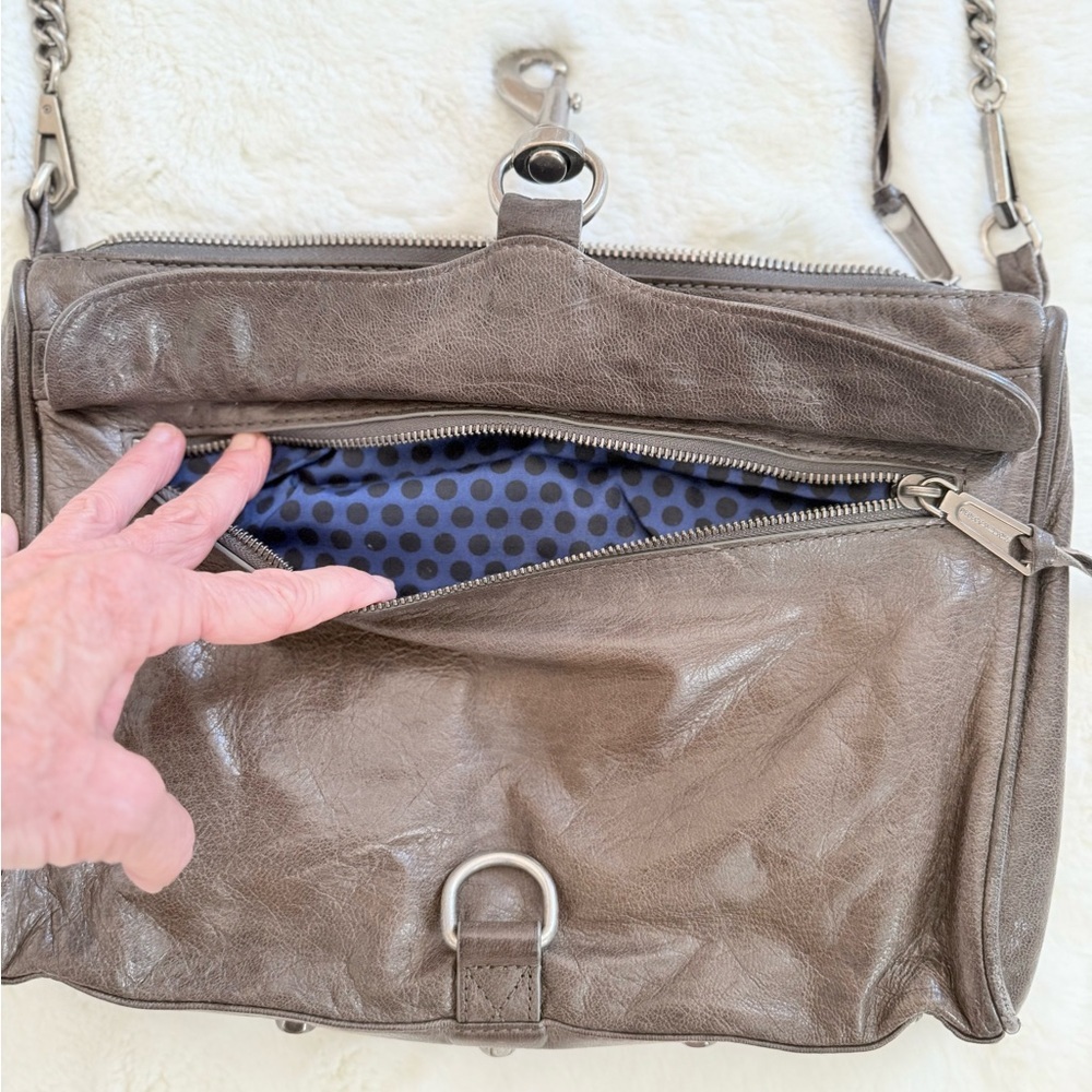 REBECCA MINKOFF Mac Daddy Crossbody Bag Grey Taupe Leather Chain Strap - Picture 3 of 14